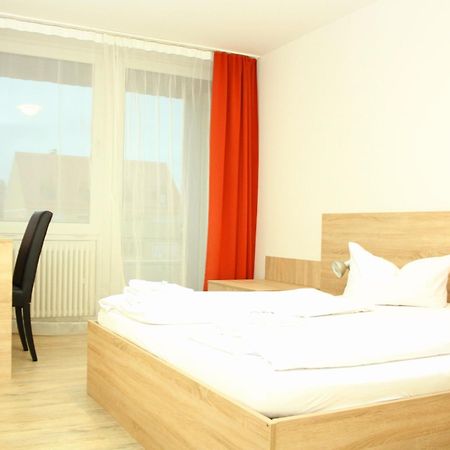 Hotel Krone Koenigsbrunn Luaran gambar