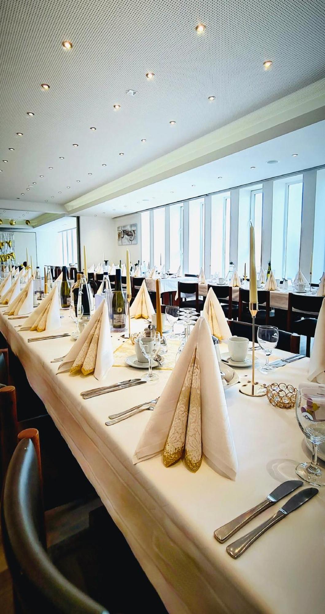 Hotel Krone Koenigsbrunn Luaran gambar