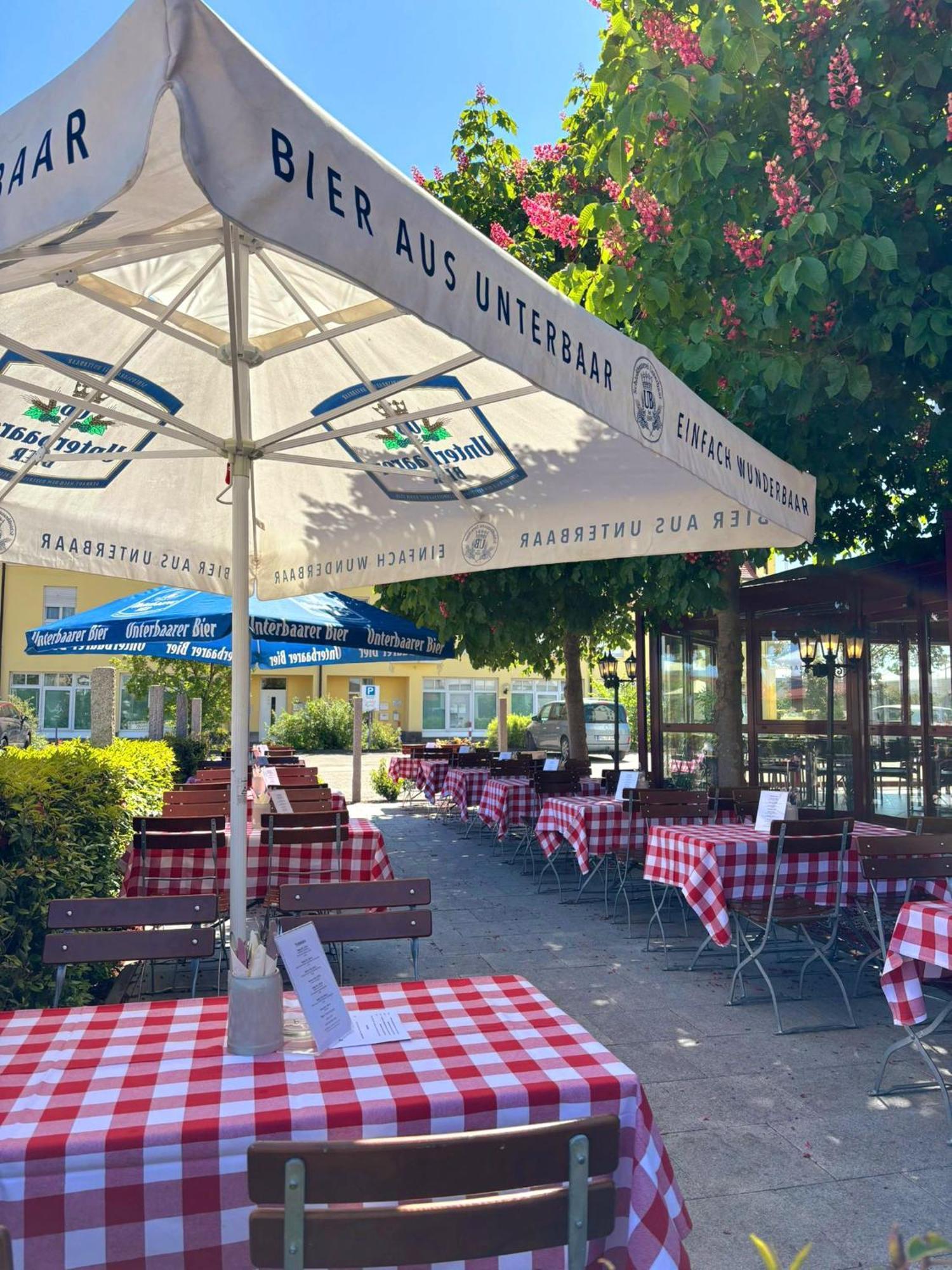 Hotel Krone Koenigsbrunn Luaran gambar